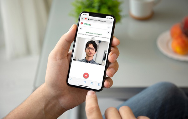 VPBank là ngân hàng đầu tiên triển khai eKYC – định danh khách hàng trực tuyến
