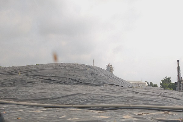 Hà Nội: Người dân dỡ lều bạt sau 4 ngày chặn xe chở rác