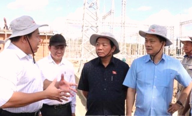 Đoàn công tác Ủy ban Kinh tế của Quốc hội thăm dự án điện mặt trời công suất 450 MW Thuận Nam kết hợp trạm biến áp và đường dây truyền tải 500 kV do Tập đoàn Trung Nam đầu tư.