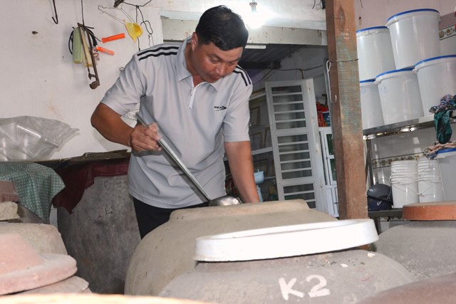Sản phẩm nước mắm Nam Ô – Hương Làng Cổ của Công ty TNHH Mắm Hồng Hương được sản xuất tại phường Hòa Hiệp Nam, quận Liên Chiểu, TP Đà Nẵng