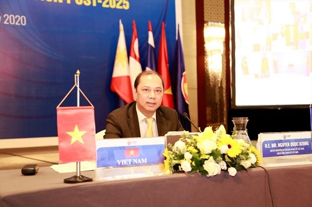 Thứ trưởng Bộ Ngoại giao Nguyễn Quốc Dũng chủ trì cuộc họp ngày 20.7.2020. Ảnh: Bộ Ngoại giao