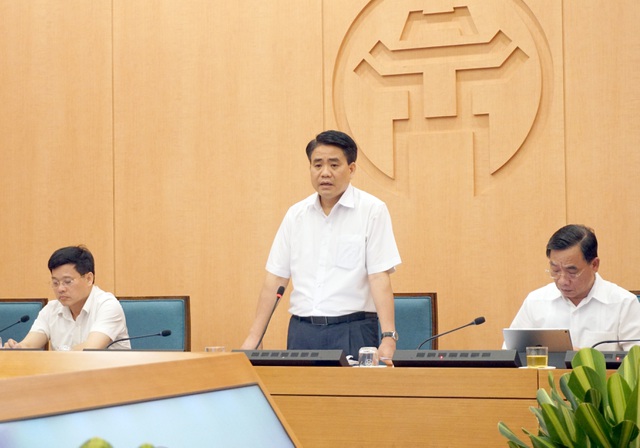 Chủ tịch UBND TP Hà Nội Nguyễn Đức Chung phát biểu chỉ đạo tại buổi họp