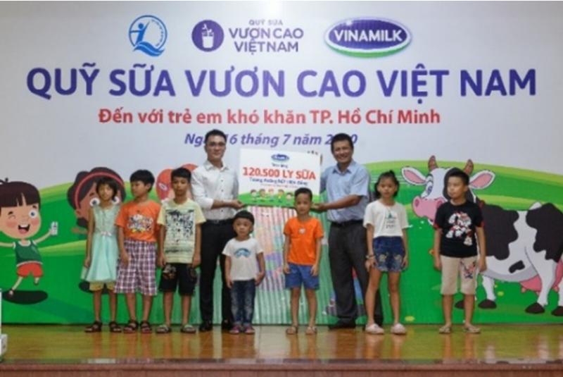 Vinamilk tiếp tục hành trình kết nối yêu thương tại Tp. Hồ Chí Minh