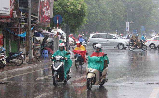 Dự báo thời tiết ngày 28/7: Bắc Bộ có mưa dông, trời dịu mát