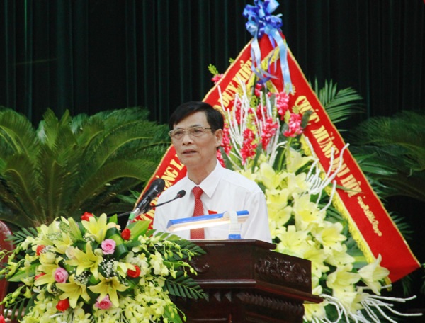 Tỉnh ủy viên, Bí thư Huyện ủy Thiệu Hóa Hoàng Văn Toản, phát biểu khai mạc Đại hội