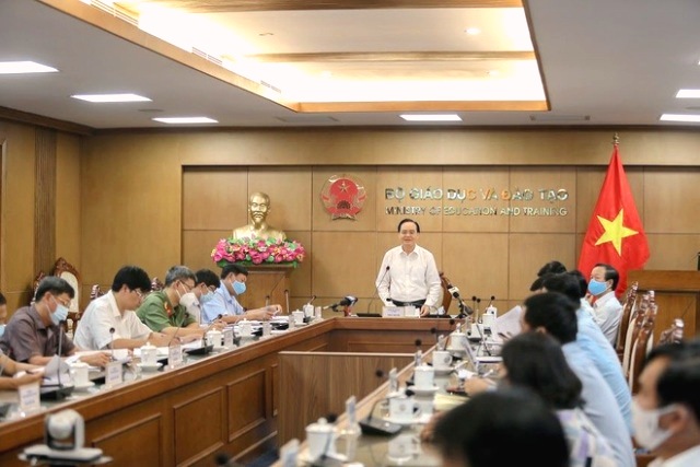 Bộ trưởng GD&ĐT Phùng Xuân Nhạ chủ trì cuộc họp với 63 tỉnh, thành về tổ chức thi THPT quốc gia sắp tới