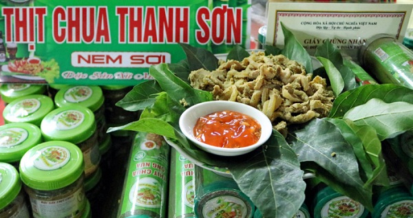 Sản phẩm thịt chua Thanh Sơn tham gia chương trình OCOP.