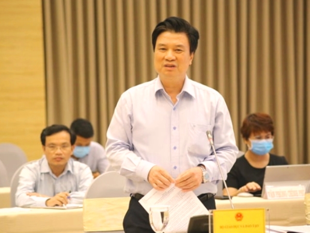 Thứ trưởng Bộ GD&ĐT Nguyễn Hữu Độ phát biểu tại cuộc họp báo Chính phủ thường kỳ tháng 7/2020.