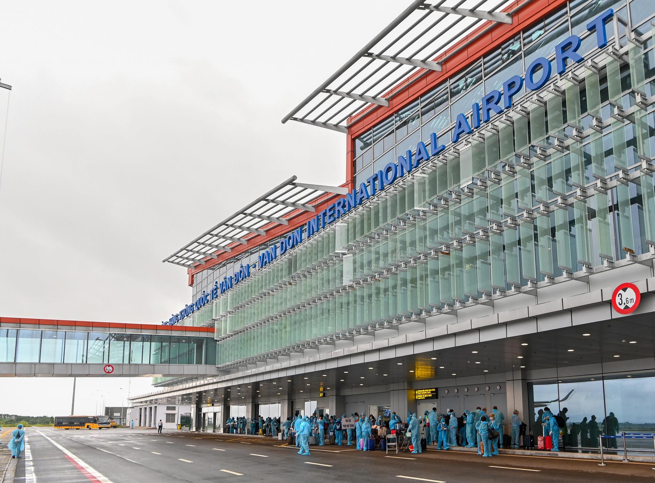 Sân bay Vân Đồn đón chuyến bay từ Pháp theo quy trình đặc biệt