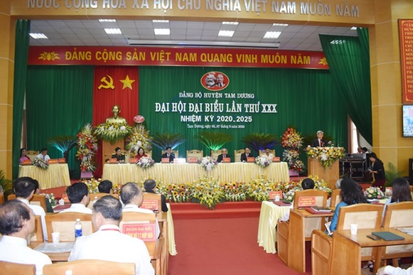 Khai mạc đại hội, Ông Nguyễn Thanh Quang Bí thư huyện Tam Dương