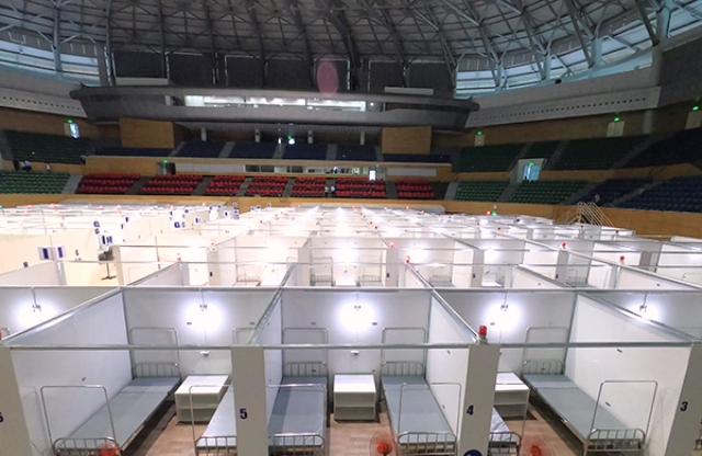 Bệnh viện dã chiến tại Cung thể thao Tiên Sơn được xây dựng theo mô hình lắp modul theo tư vấn thiết kế của Trung tâm tư vấn xây dựng thuộc Sở Xây dựng TP. Đà Nẵng