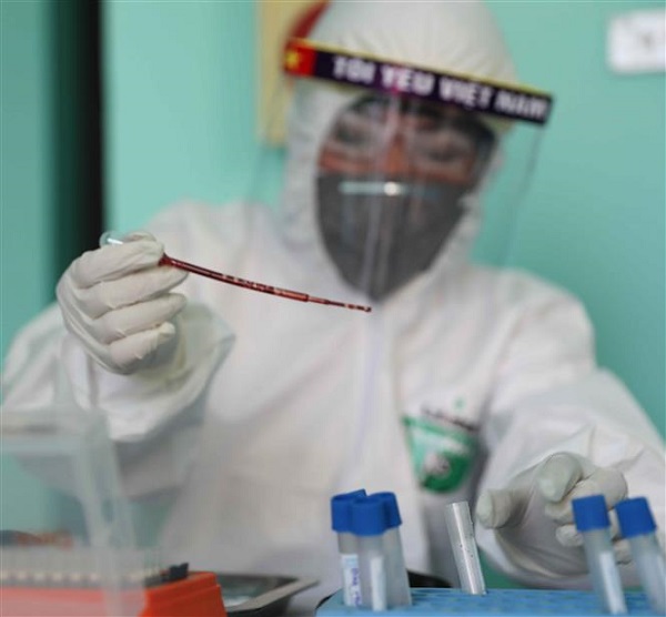 Bộ Y tế: Rút nhóm chuyên gia về xét nghiệm Covid-19 từ Đà Nẵng về hỗ trợ Hà Nội