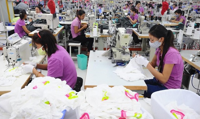 Covid-19 tiếp tục khiến doanh nghiệp dệt may “lao đao”