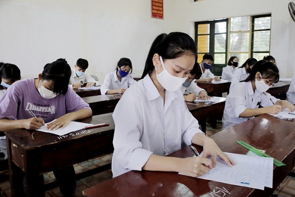 Kỳ thi tốt nghiệp THPT năm 2020 trên địa bàn tỉnh Phú Thọ đã kết thúc an toàn nghiêm túc.