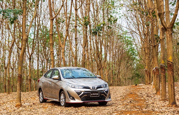 Các hãng xe giảm giá ồ ạt, thị trường xe bốn bánh tăng trưởng nhẹ trong tháng 7