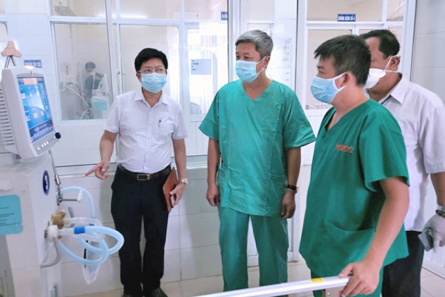 PGS-TS Nguyễn Trường Sơn, Thứ trưởng Bộ Y tế, cho biết, so với bệnh nhân số 91, ca bệnh nặng nhất trong đợt điều trị trước, những bệnh nhân Covid-19 tại TP.Đà Nẵng