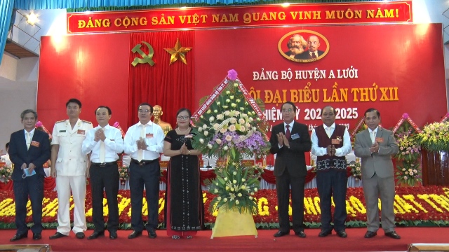 Thừa Thiên Huế: Tiến sĩ Kê Sửu tiếp tục được bầu làm bí thư huyện A Lưới