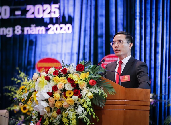 Ông Phạm Đức Ấn - Bí thư Đảng ủy, Chủ tịch HĐTV Agribank phát biểu diễn văn khai mạc Đại hội