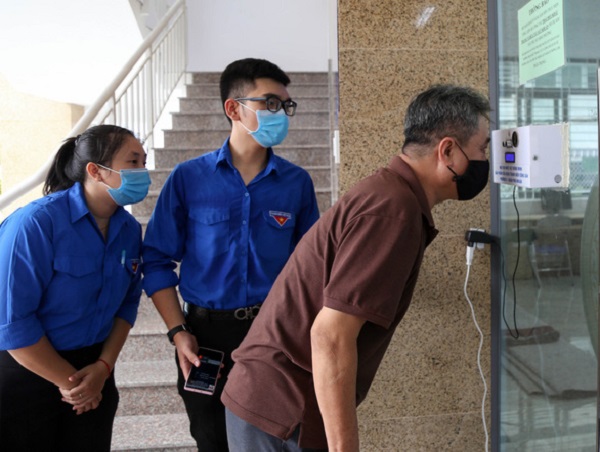 TP.HCM: Đoàn viên thanh niên quận Phú Nhuận chế tạo thành công máy đo thân nhiệt tự động