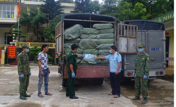 Cao Bằng: Phát hiện và thu giữ 678.000 khẩu trang y tế nhập lậu