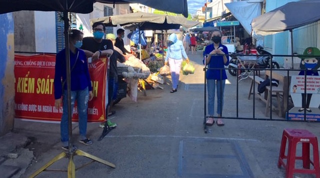 Đà Nẵng: Tìm người tiếp xúc nhân viên quản lý chợ mắc Covid-19