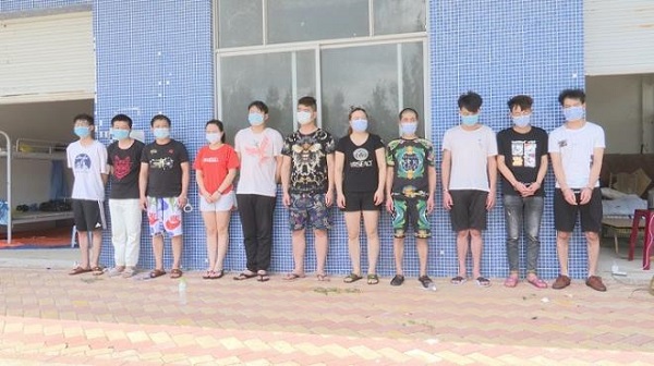 Nhóm 11 người Trung Quốc bị bắt