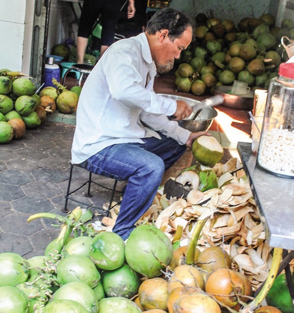 Cần Thơ: Giá dừa tươi giảm, dừa khô tăng nhẹ