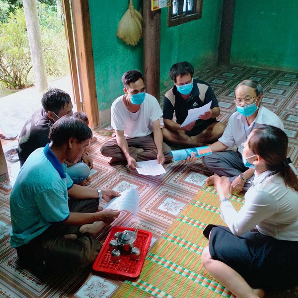 Phổ biến, tư vấn chính sách, pháp luật về BHXH đến với từng gia đình