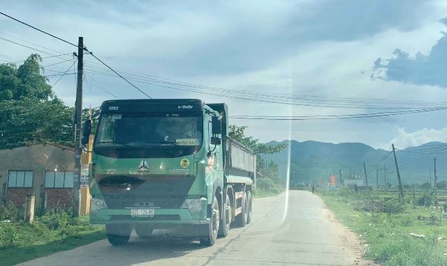 TP.Đ&agrave; Nẵng y&ecirc;u cầu tạm ngưng hoạt động đối với c&aacute;c loại xe &ocirc; t&ocirc; k&eacute;o rơ mooc, sơ-mi rơ-mooc; xe &ocirc; t&ocirc; tải tự đổ (xe ben) lưu th&ocirc;ng chở đất, c&aacute;t, vật liệu x&acirc;y dựng, san lấp tr&ecirc;n tất cả c&aacute;c tuyến đường tr&ecirc;n địa b&agrave;n th&agrave;nh phố,