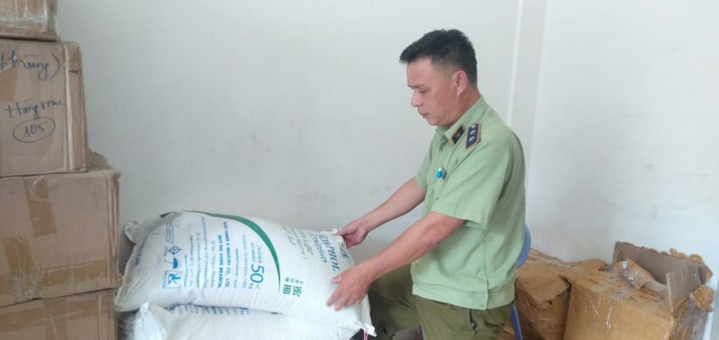 Huế: Phát hiện 300kg đường nghi nhập lậu
