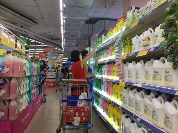 Hàng loạt siêu thị tổ chức giảm giá khủng mừng Quốc khánh 2/9