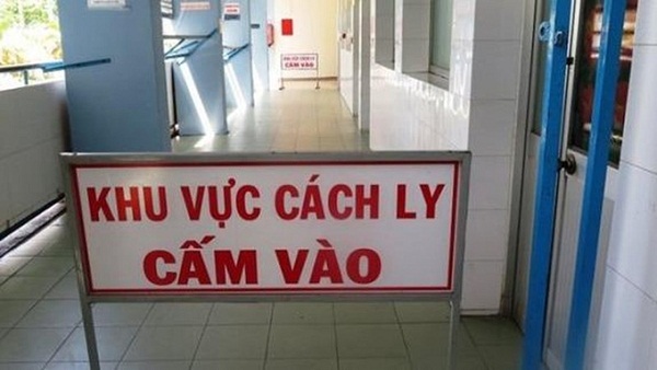 Thêm 4 ca mắc mới COVID-19 là người nhập cảnh, Việt Nam có 1.044 bệnh nhân
