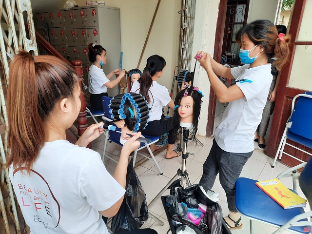 Thanh Hóa: Hỗ trợ 100% kinh phí học nghề làm tóc cho hội viên, phụ nữ