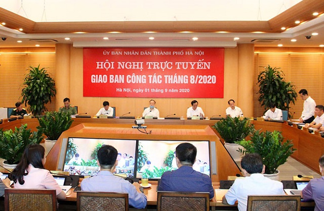 Quang cảnh Hội nghị trực tuyến giao ban công tác tháng 8-2020 của UBND thành phố Hà Nội.