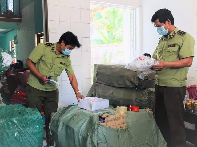 Mỹ phẩm trôi nổi, không rõ nguồn gốc được bán tràn lan trên mạng