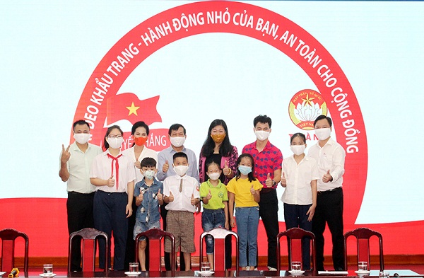 Hà Nội: Phát động toàn dân đeo khẩu trang phòng, chống dịch Covid–19