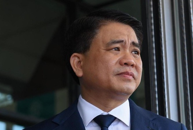 Chủ tịch Hà Nội Nguyễn Đức Chung bị Cơ quan An ninh điều tra - Bộ Công an khởi tố, bắt giam ngày 28/8 để điều tra về hành vi Chiếm đoạt tài liệu bí mật Nhà nước.