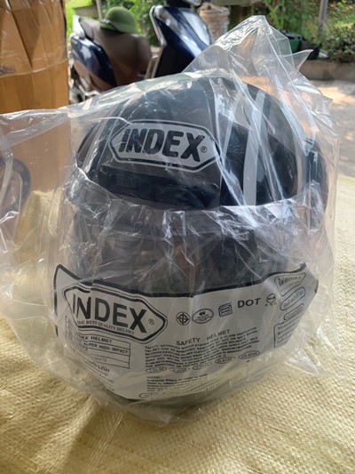 Vĩnh Phúc: Tạm giữ hơn 200 mũ bảo hiểm ngoại không có hóa đơn, chứng từ chứng minh nguồn gốc