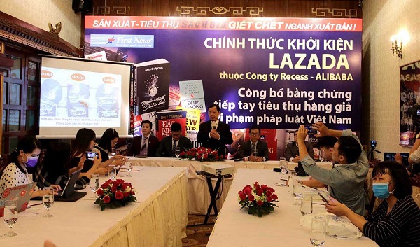Nhà sách Trí Việt - First News chính thức khởi kiện sàn thương mại điện tử Lazada do có hành vi tiếp tay cho sách giả