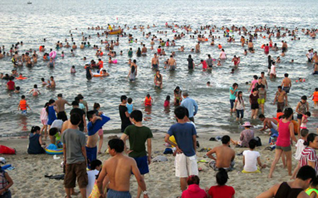 Đ&agrave; Nẵng dự kiến cho d&acirc;n tắm biển