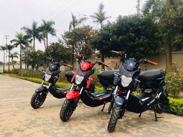 Mùa tựu trường, xe đạp điện giảm giá nhưng vẫn ế khách