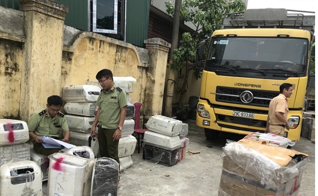 Thanh Hóa: Bắt giữ xe tải vận chuyển nhiều hàng hóa, linh kiện điện tử không rõ nguồn gốc xuất xứ