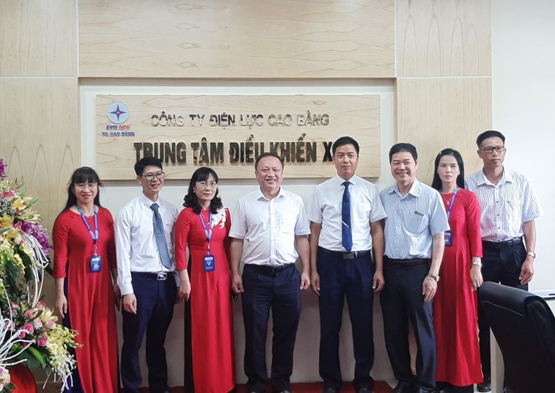 Điện lực Cao Bằng: Công bố quyết định thành lập Trung tâm điều khiển xa