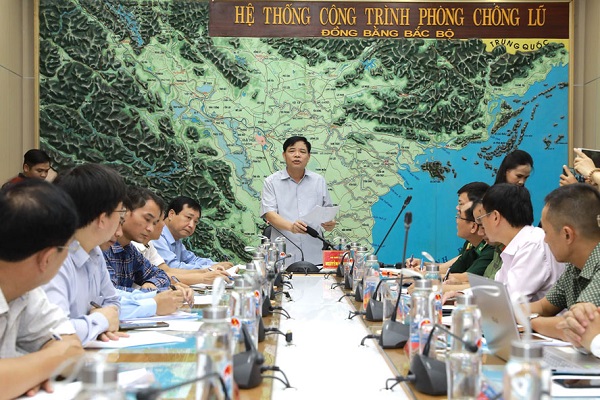 Ban hành lệnh cấm biển, chủ động cho học sinh nghỉ học nhằm ứng phó với bão số 5