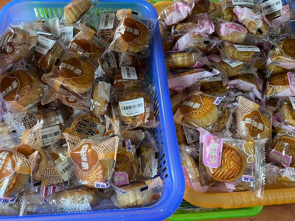 Hải Phòng: Tràn lan loại bánh Trung thu mini siêu rẻ, giá 5.000 đồng