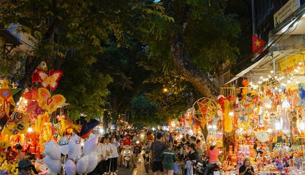 Hà Nội: Cấm phương tiện trên 5 tuyến phố phục vụ lễ hội Trung thu phố cổ