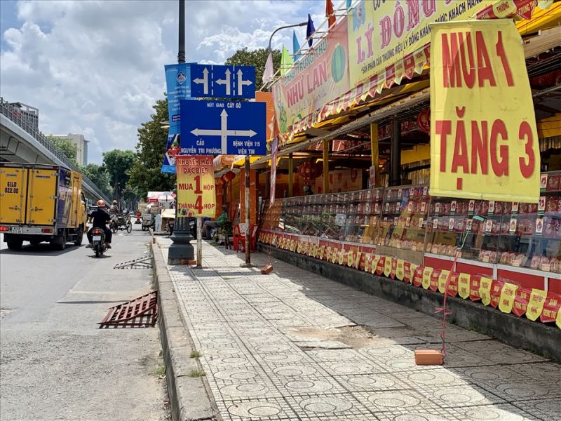 Thị trường bánh trung thu ế ẩm chưa từng có