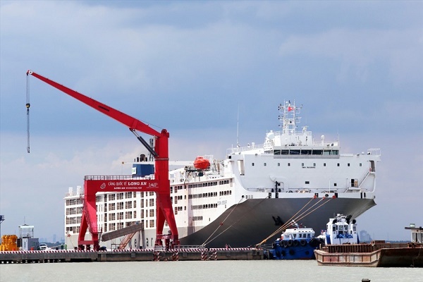 Cảng quốc tế Long An bao gồm khu liên hợp các khu công nghiệp, khu dịch vụ công nghiệp, khu đô thị, và các khu dịch vụ cảng biển, lưu trú