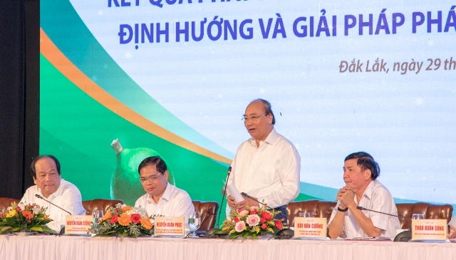 Thủ tướng Chính phủ Nguyễn Xuân Phúc phát biểu tại hội nghị. Ảnh: H.Gia