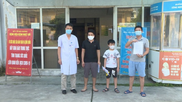 Ba bệnh nhân Covid-19 cuối cùng tại Hải Dương được xuất viện